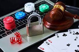 Papan meja European Roulette cartel toto dengan penempatan taruhan jelas